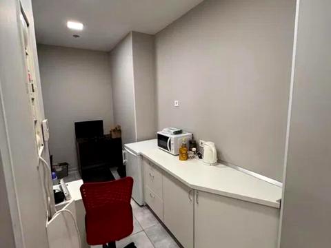 коммерческая по адресу Михаила Максимовича ул. (Онуфрія Трутенка), 3-Г
