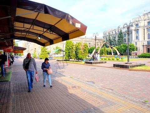 комерційна за адресою Привокзальний майдан пл., 2