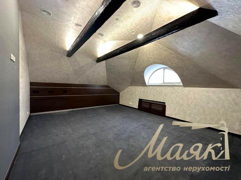 коммерческая по адресу Генерала Алмазова ул. (Кутузова), 12