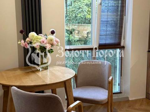 квартира за адресою Профспілкова вул., 5-А