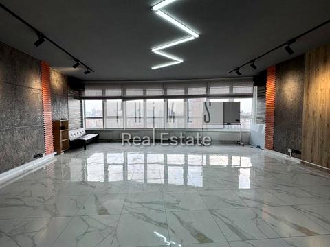 комерційна за адресою Кловський узвіз, 7a