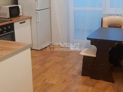 квартира за адресою Льва Ландау просп. (50-річчя СРСР), 52-Л
