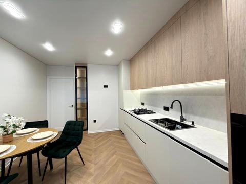 квартира за адресою Юліана Пелеша вул., 3, к8