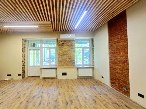 комерційна за адресою Тарасівська вул., 38