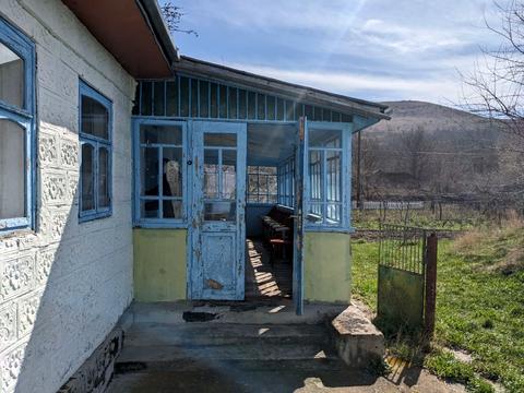 дом по адресу с. Бернашовка, Левадівська, 41