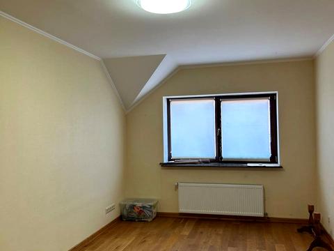 будинок за адресою Бірюзова, 27