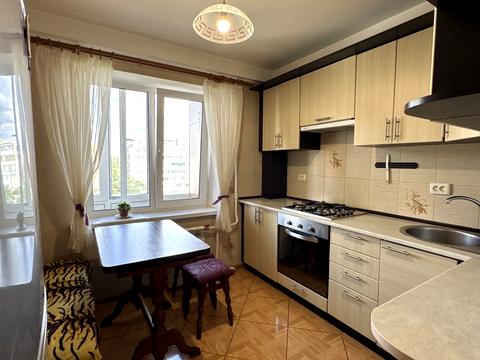 квартира за адресою Братиславська вул., 40