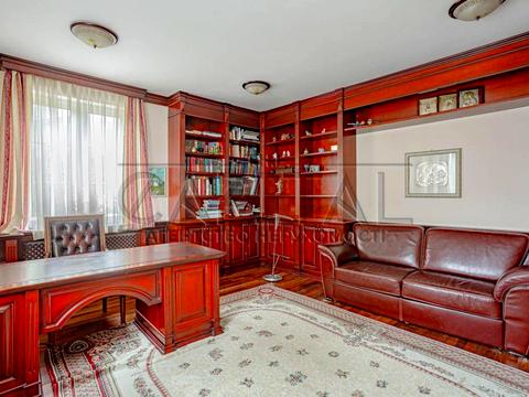 дом по адресу набережна