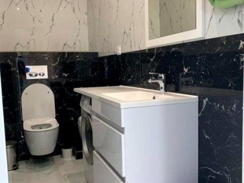 комерційна за адресою Київ, Кловський узвіз, 7