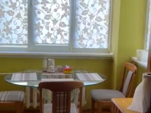квартира за адресою Листопадна вул., 16