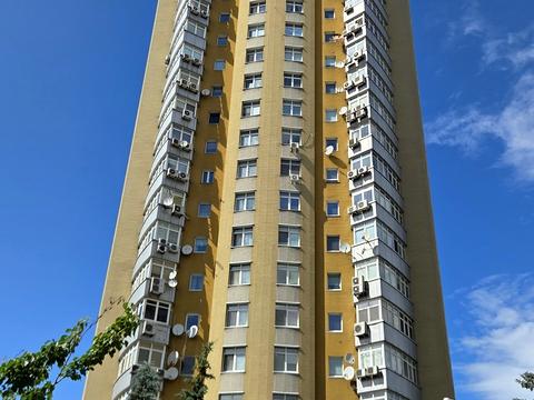 квартира за адресою Володимира Івасюка просп. (Героїв Сталінграду), 12-Є