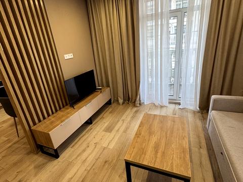 квартира за адресою Михайла Максимовича вул. (Онуфрія Трутенка), 28-Б