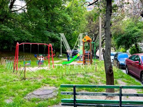 квартира за адресою Стадіонна вул., 13