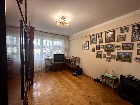 квартира за адресою Степана Бандери просп., 98