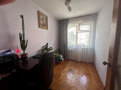 квартира за адресою Степана Бандери просп., 98