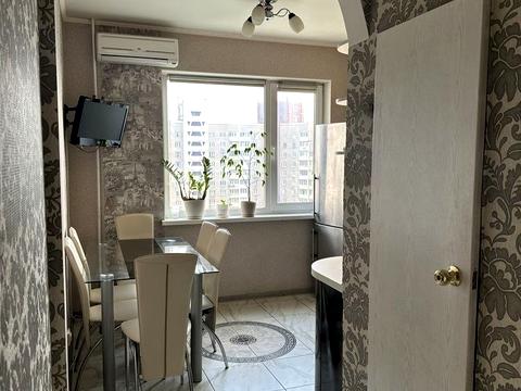 квартира за адресою Академіка Заболотного вул., 84