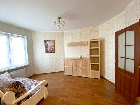 квартира по адресу Софии Русовой ул., 1