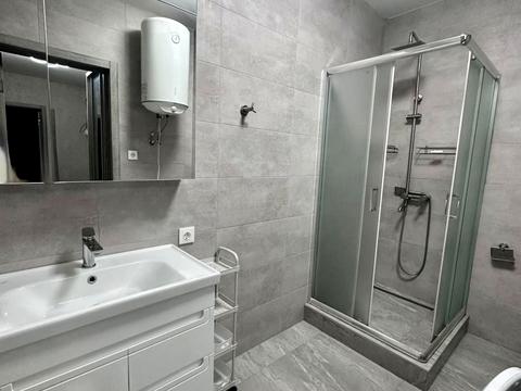 квартира за адресою Ревуцького вул., 40-Б