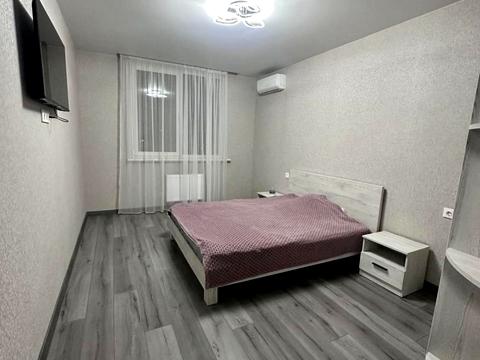 квартира за адресою Ревуцького вул., 40-Б