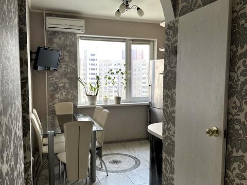 квартира за адресою Академіка Заболотного вул., 84