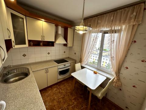 квартира за адресою Срібнокільська вул., 8-А
