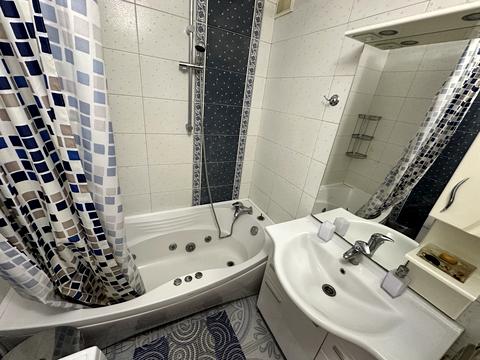 квартира за адресою Срібнокільська вул., 8-А
