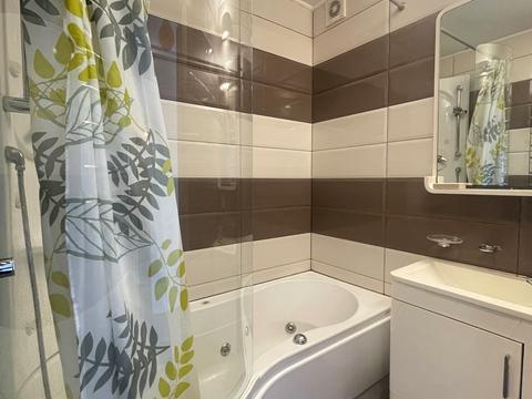 квартира за адресою Володимира Івасюка просп. (Героїв Сталінграду), 56-А