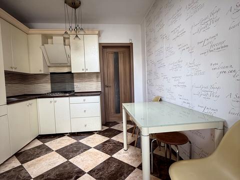 квартира за адресою Степана Бандери вул., 37