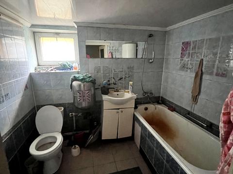 будинок за адресою Центральна, 18