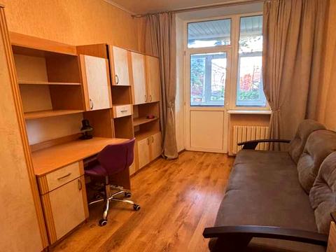 квартира по адресу Филиппа Орлика ул. (Паризької Комуни), 1Б