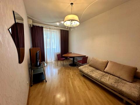 квартира за адресою Білоруська вул., 32