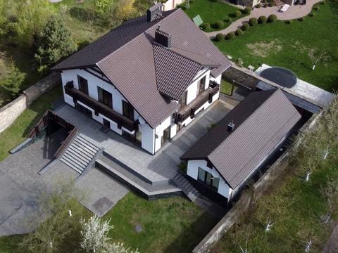 будинок за адресою Лісова вул., 42