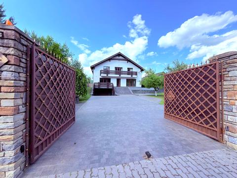 будинок за адресою Лісова вул., 42