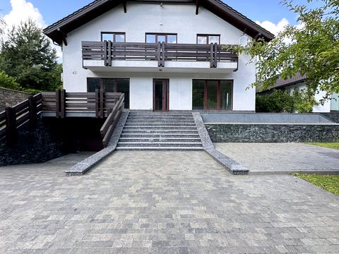 будинок за адресою Лісова вул., 42
