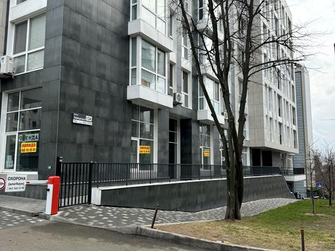 паркомісце за адресою Лейпцизька вул., 13-А