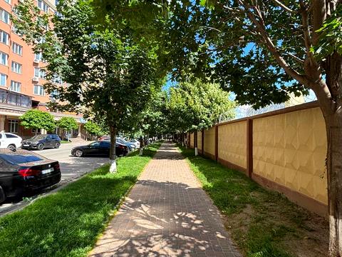 комерційна за адресою Щаслива вул., 38