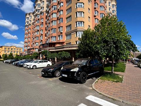 комерційна за адресою Щаслива вул., 38