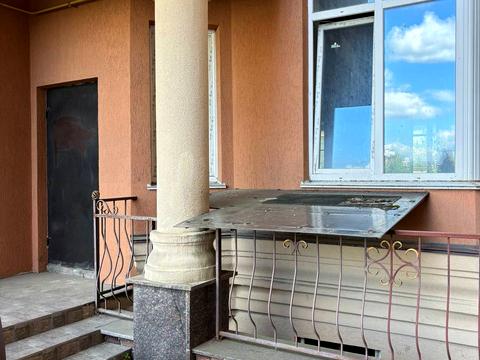 комерційна за адресою Щаслива вул., 38