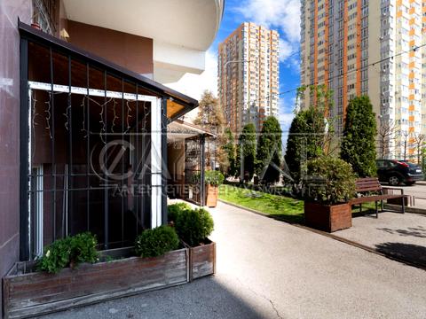 коммерческая по адресу Семьи Кульженков ул. (Дегтяренко Петра), 33