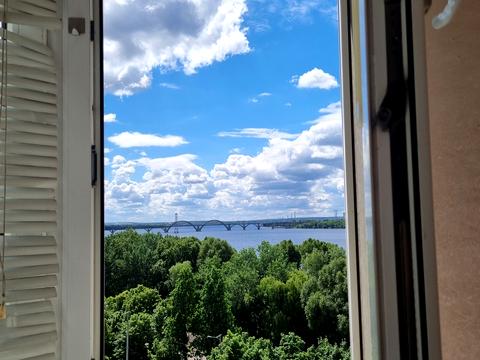 квартира за адресою Сонячна Набережна вул. (Маршала Малиновського), 34