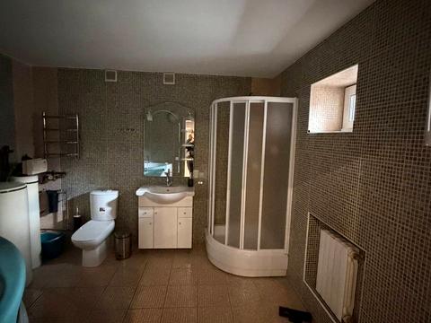 комерційна за адресою Клінічна вул., 23/25