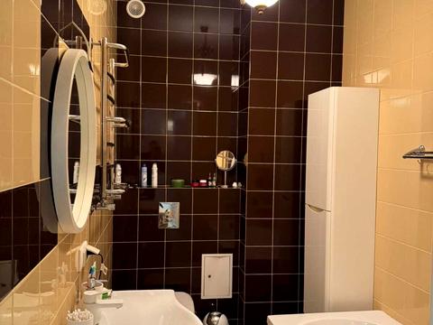 квартира за адресою Євгена Коновальця вул. (), 25а