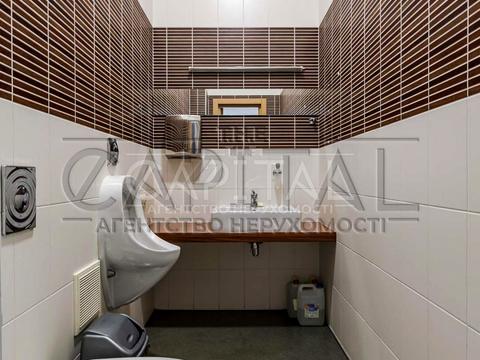 комерційна за адресою Велика Житомирська вул., 12