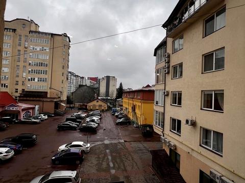 квартира за адресою Євгена Коновальця вул., 7в