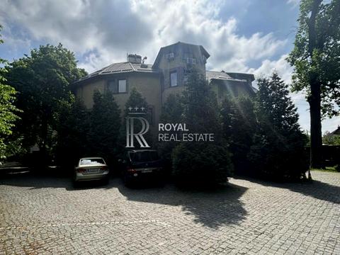 будинок за адресою Лісозахисний пров., 11Б