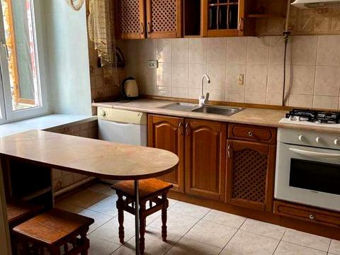 квартира за адресою Базарна вул., 16