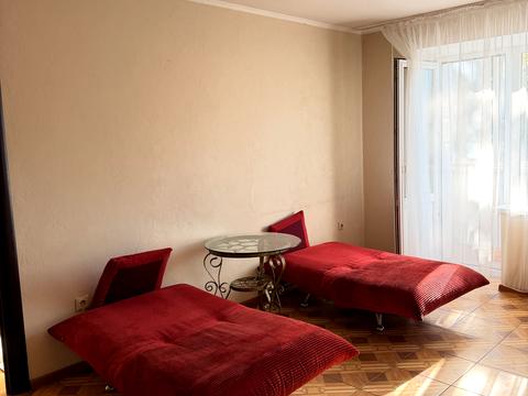 квартира за адресою Кам'янецька вул., 65