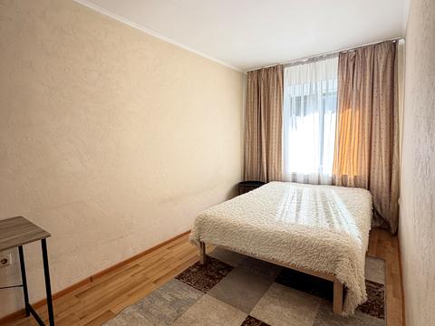 квартира за адресою Кам'янецька вул., 65