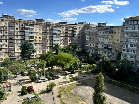 квартира за адресою Гетьмана Петра Дорошенка вул. (Генерала Грушевого), 12