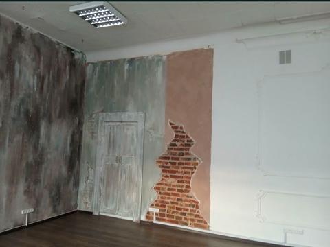 комерційна за адресою Отакара Яроша вул., 27а